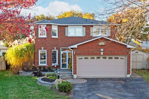 8 Aldcroft Crescent, ON L1C 4P1