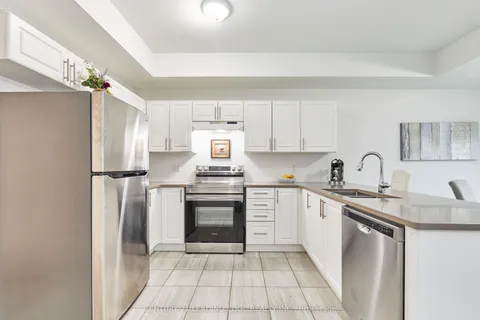 100 Bill Hutchinson Crescent, ON L1C 4T5