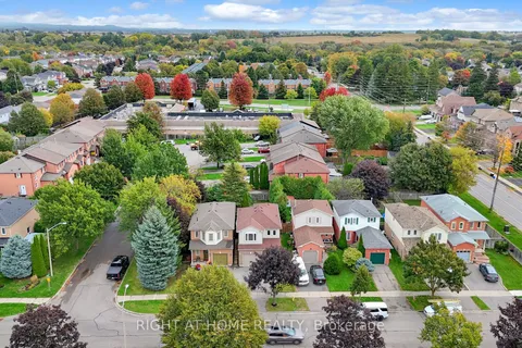 9 Kershaw Street, ON L1C 4S4