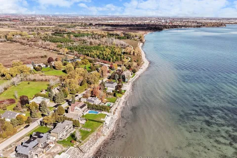 26 Ontoro Boulevard, ON L1Z 1X6