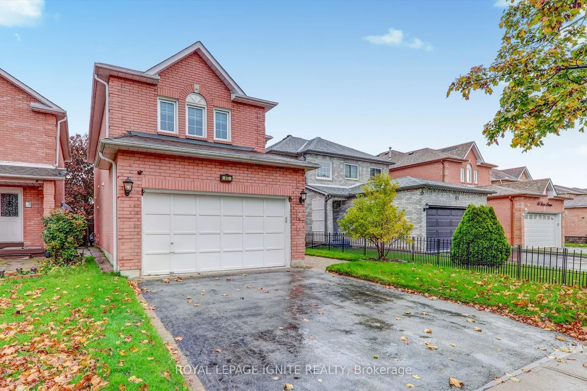 45 Reese Avenue, ON L1T 3V7