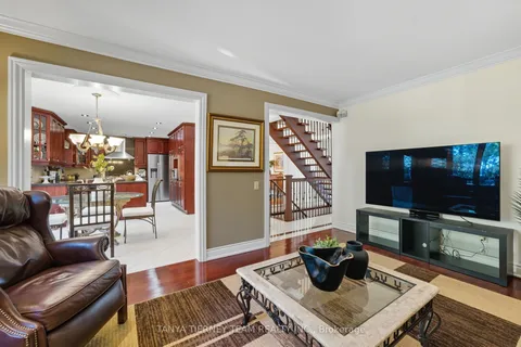 33 Simms Drive, ON L1T 3J5