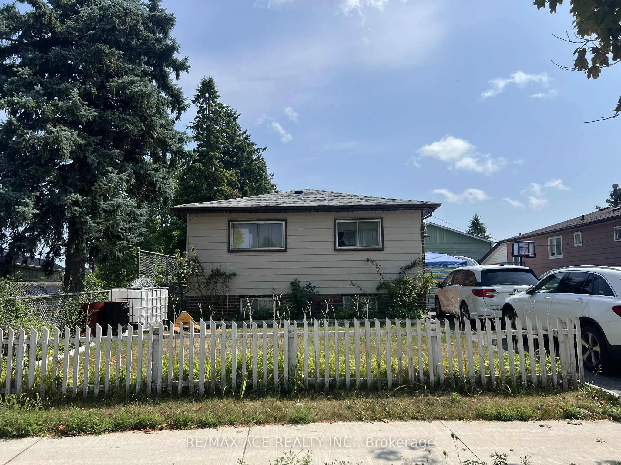 33 Crow Trail, ON M1B 1X6