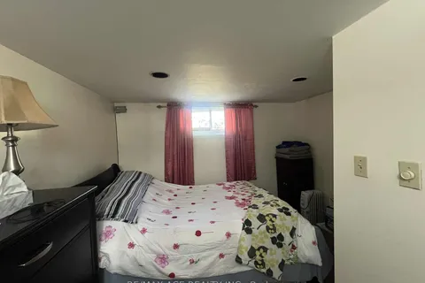 33 Crow Trail, ON M1B 1X6