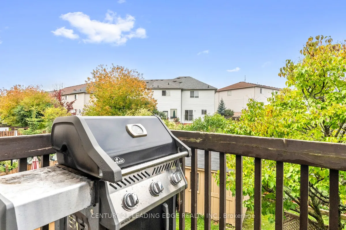 330 Sparrow Circle, ON L1V 6Y3