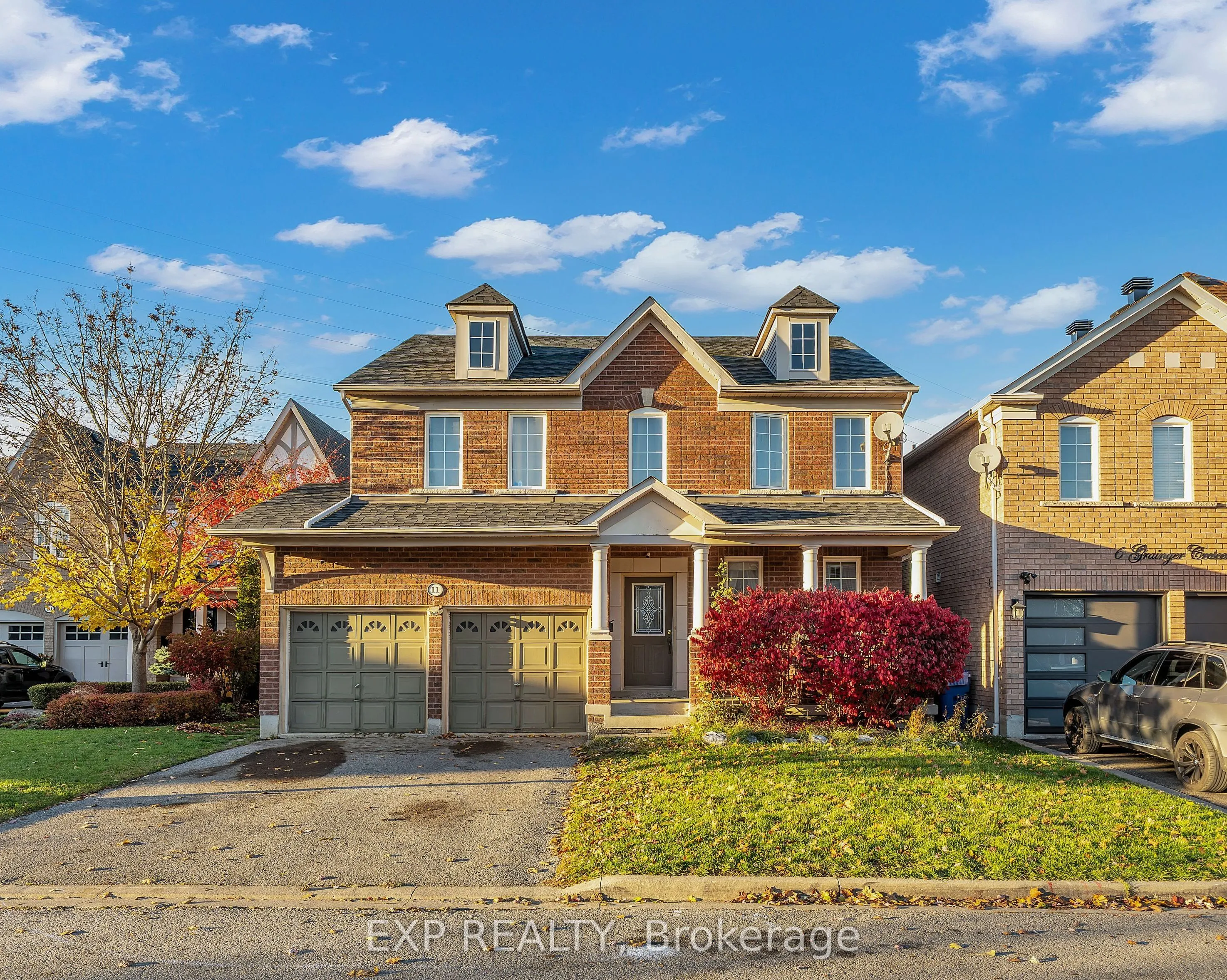 11 Welbourne Court, ON L1T 4Y9