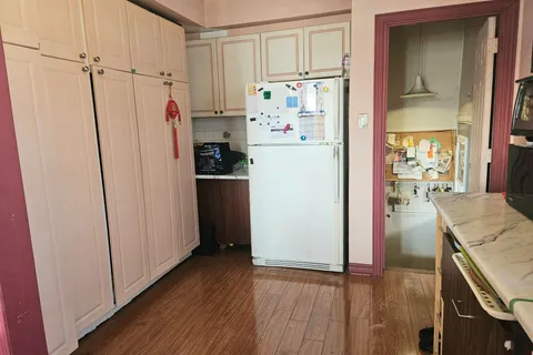 5332 Lawrence Avenue, ON M1C 1R4