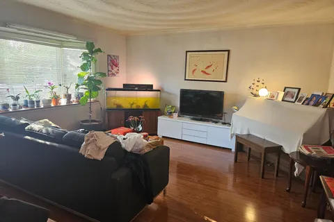 5332 Lawrence Avenue, ON M1C 1R4