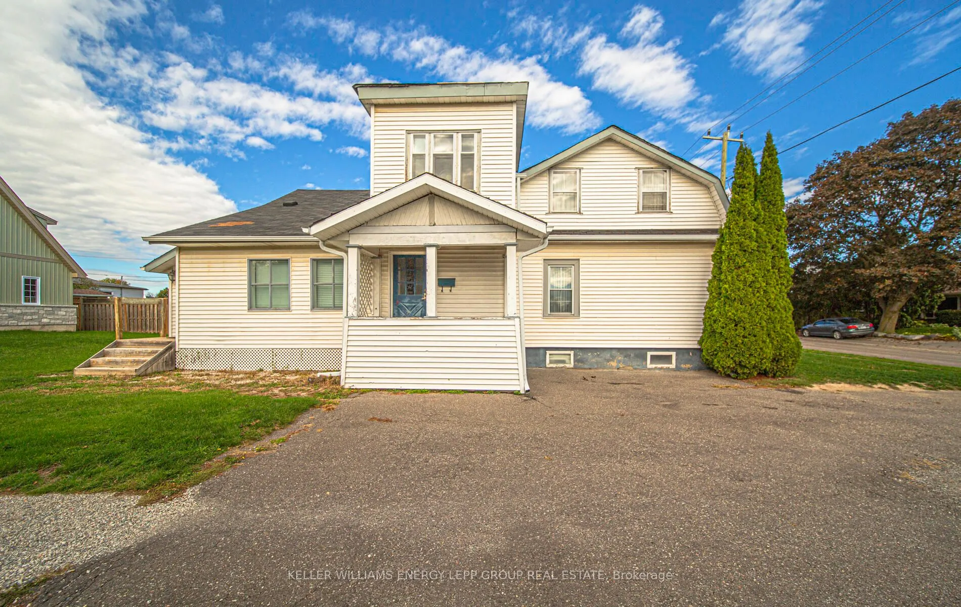 132 High Street, ON L1C 3B7