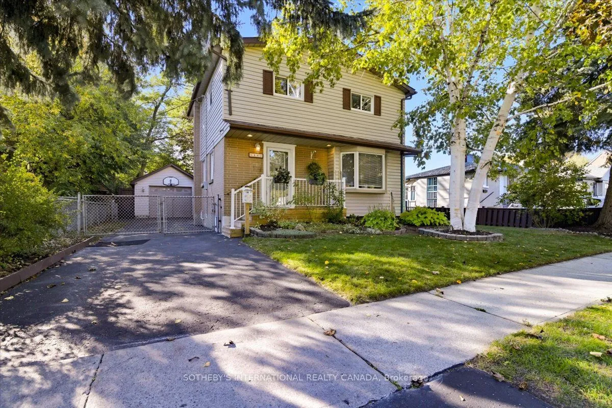 10 Roosevelt Avenue, ON L1S 2L2