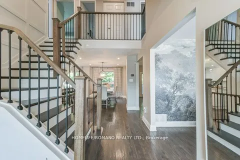 10 Glen Hill Drive, ON L1N 6Z9