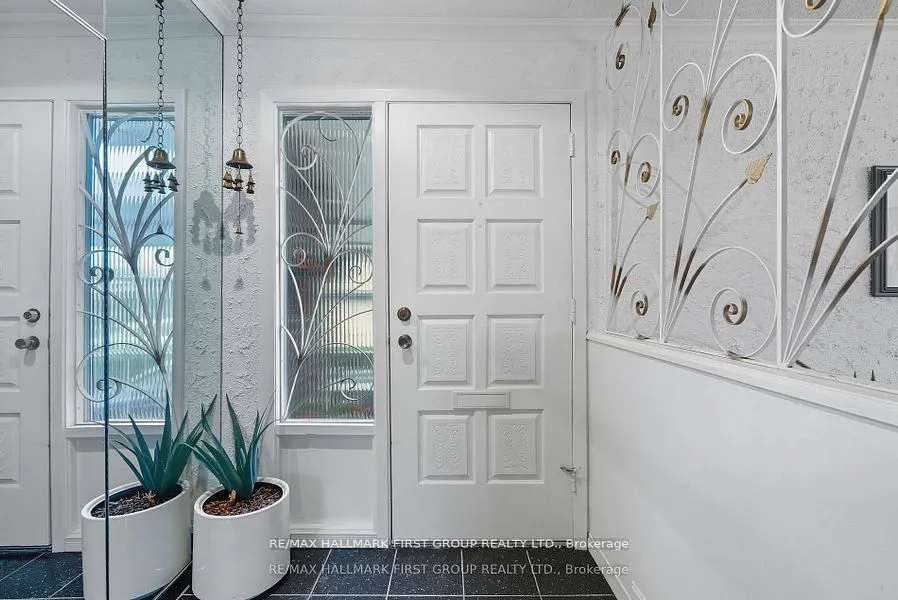 6 Windover Drive, ON M1G 1P1