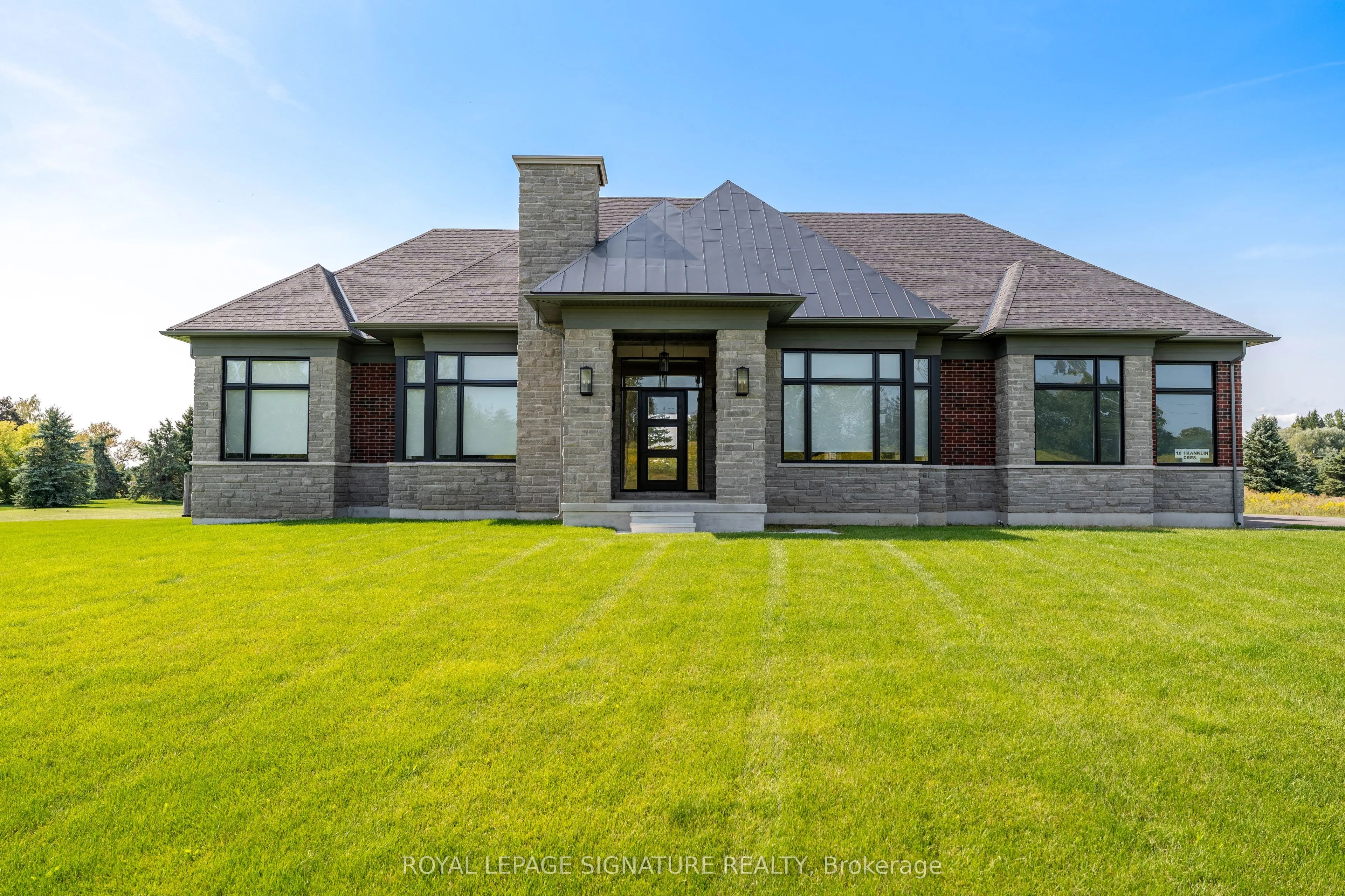 10 Franklin Crescent, ON L0B 1A0