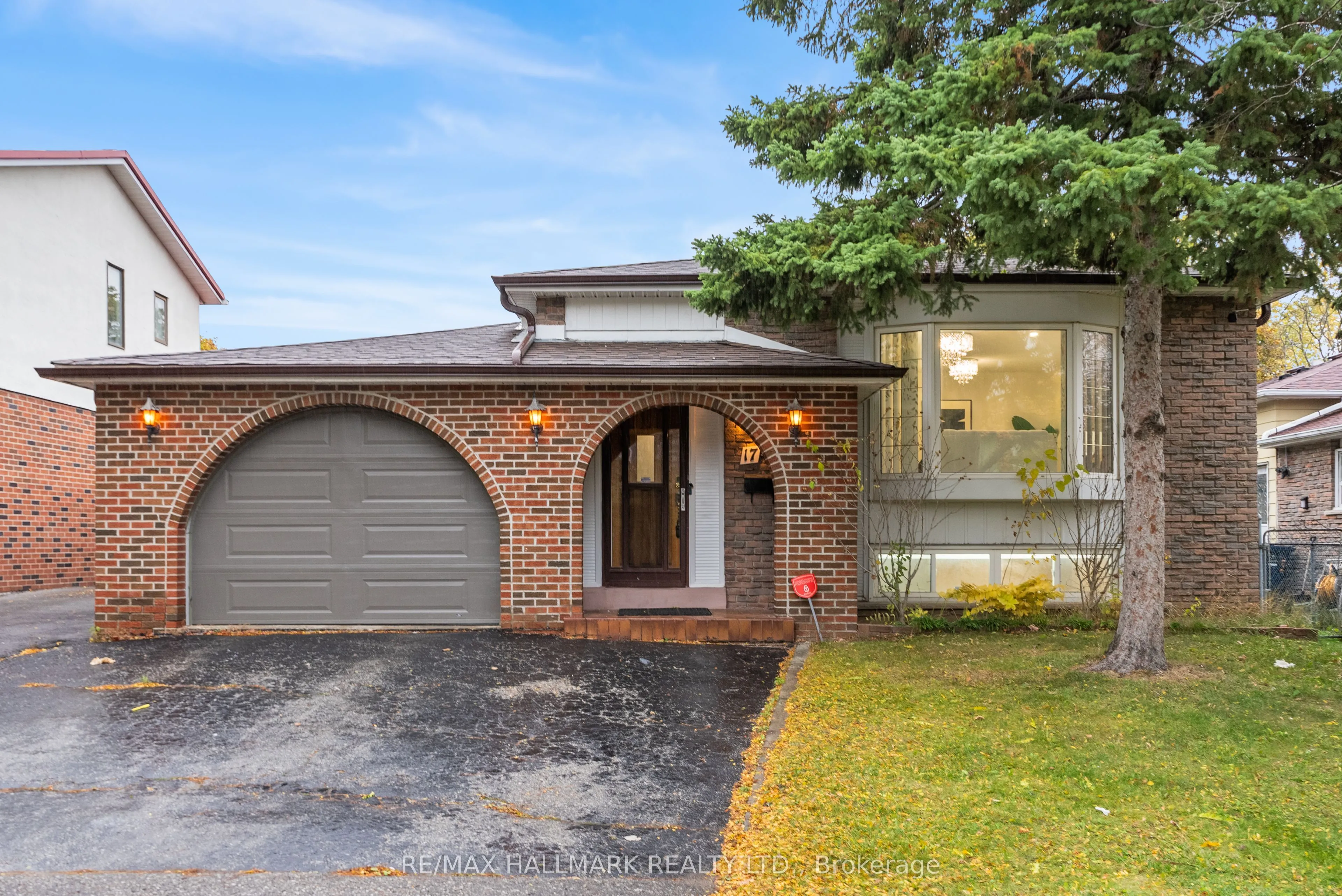 17 Dunsfold Drive, ON M1B 1T5