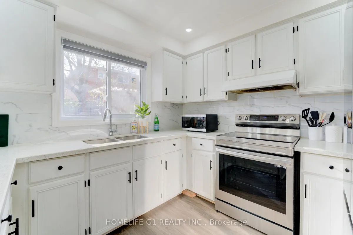 1695 Major Oaks Road, ON L1X 1X2