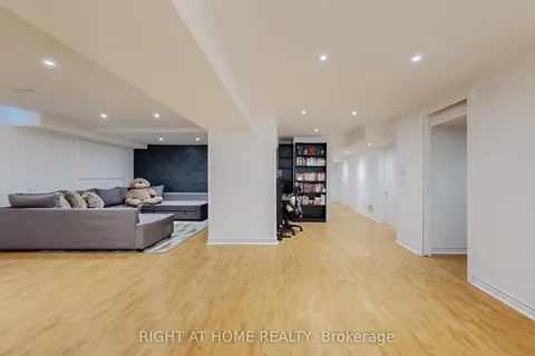 1590 Major Oaks Road, ON L1X 2G9