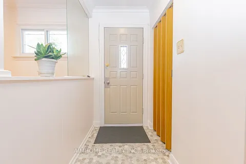 12 Canham Crescent, ON M1S 2H6