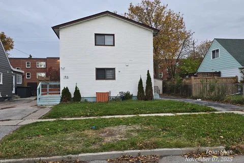 83 Exeter Road, ON L1S 2K4