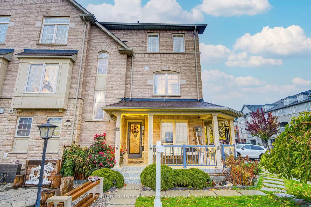 2 Clowes Street, ON L1Z 0K9