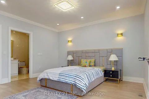 36 Craiglee Drive, ON M1N 2L8