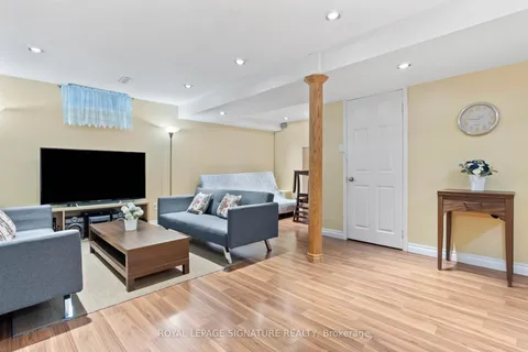 85 Bradstone Square, ON M1B 1W1