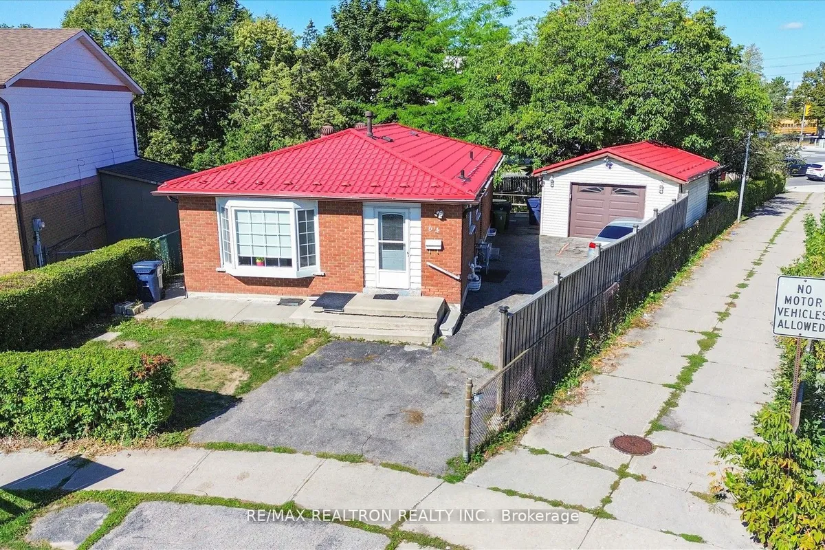 64 Crittenden Square, ON M1B 1V1