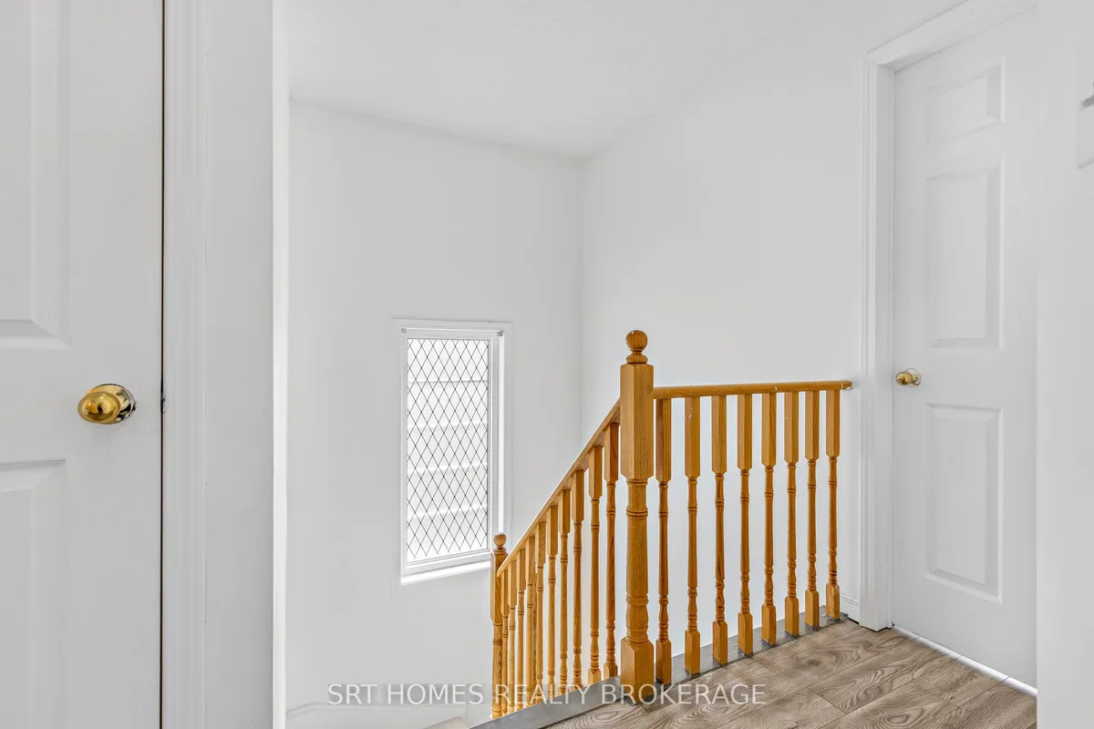 21 Webbford Street, ON L1S 0A8