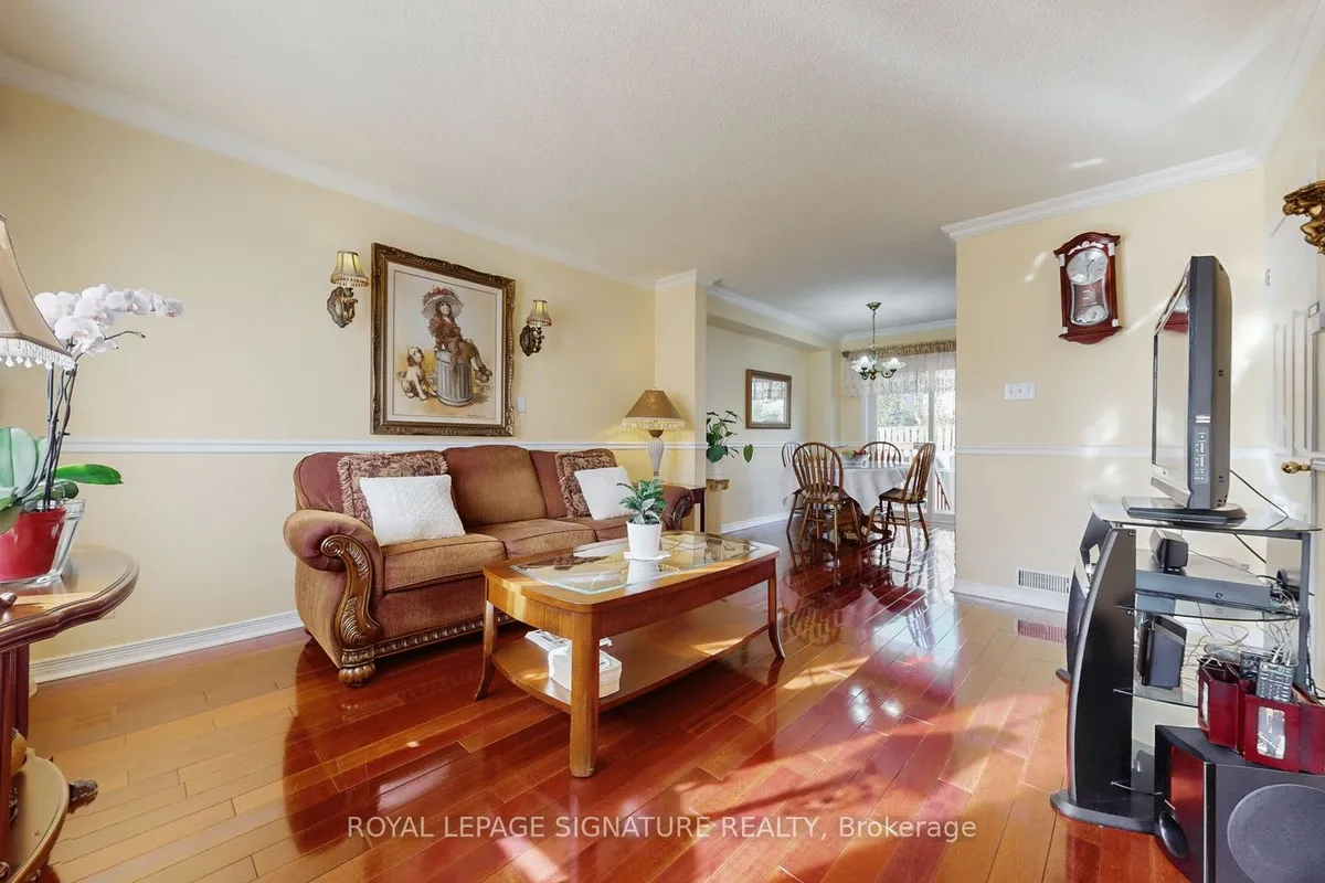 740 Kennedy Road, ON M1K 2C5