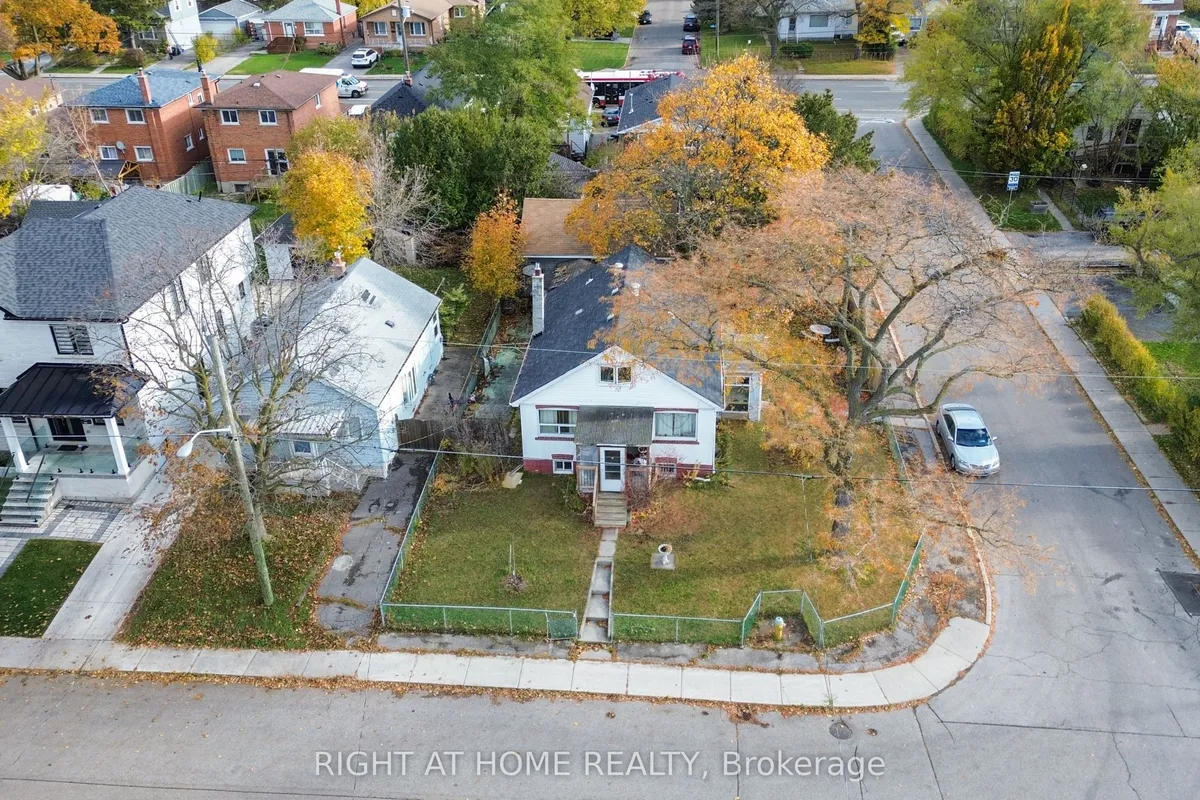 41 Bexhill Avenue, ON M1L 3B7