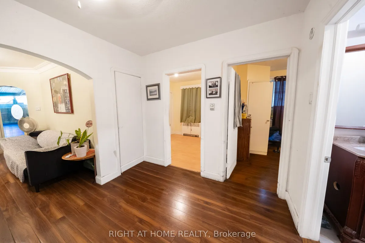 41 Bexhill Avenue, ON M1L 3B7