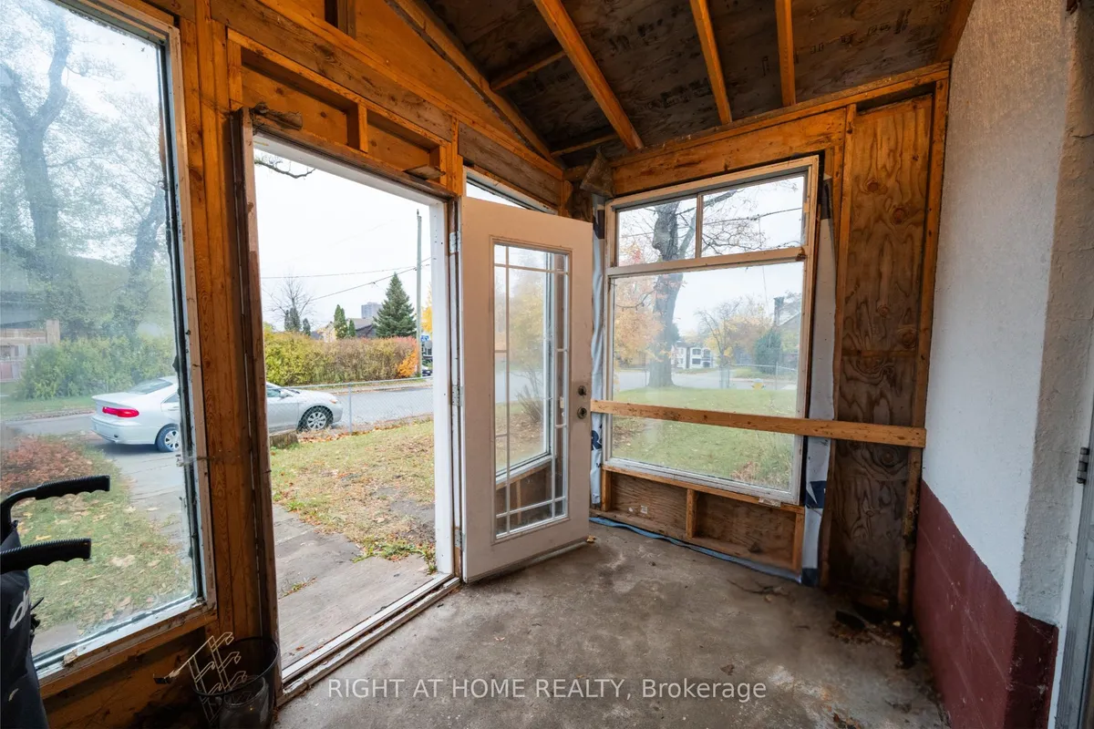 41 Bexhill Avenue, ON M1L 3B7