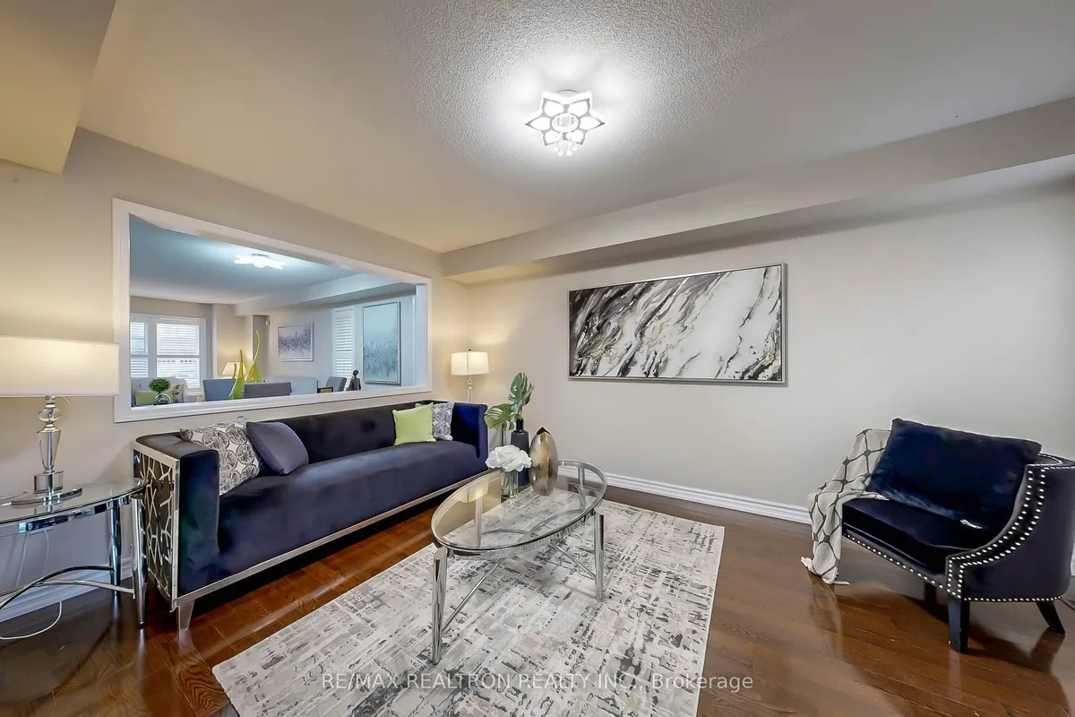 40 Oswell Drive, ON L1Z 0L4