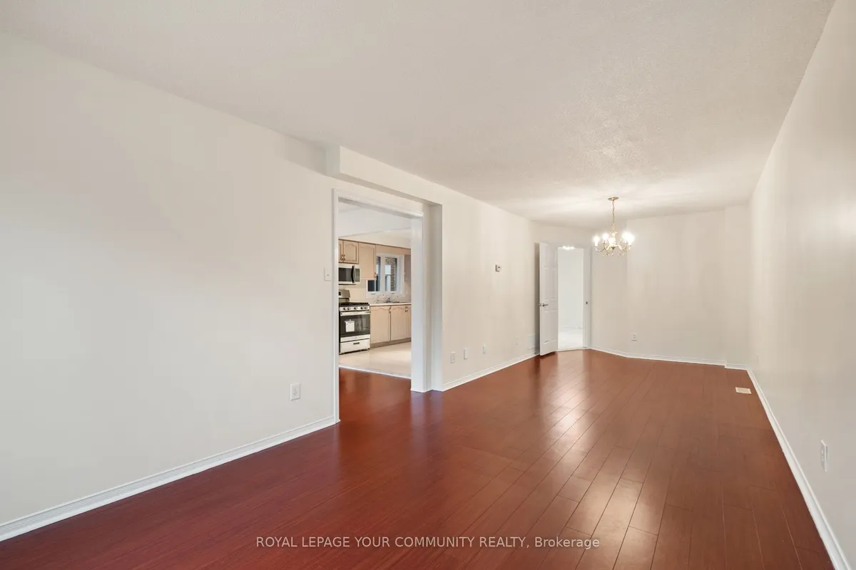 58 Deanscroft Square, ON M1E 4W9