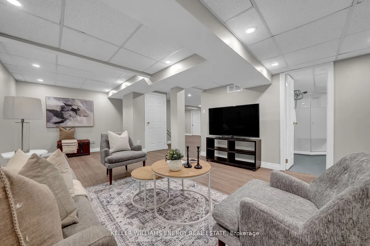 44 Rutherford Drive, ON L1B 1G7