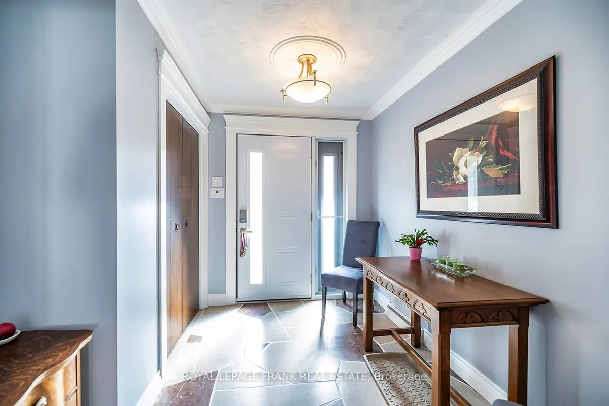 1695 Scugog Street, ON L9L 1K3