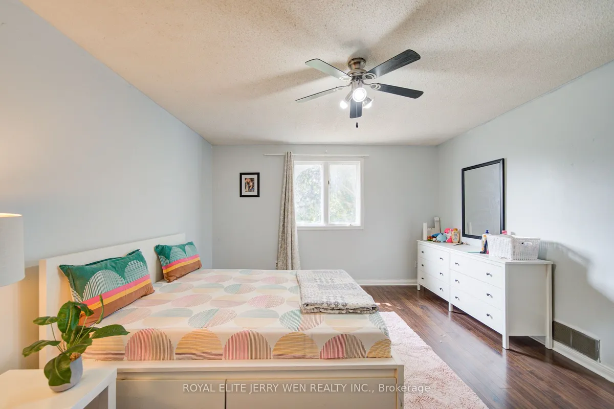 1402 Wilson Road, ON L1K 2B9