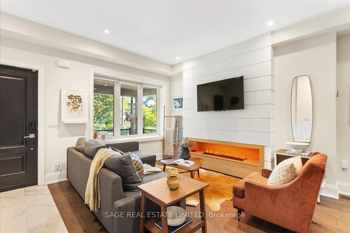 324 Beech Avenue, ON M4E 3J3