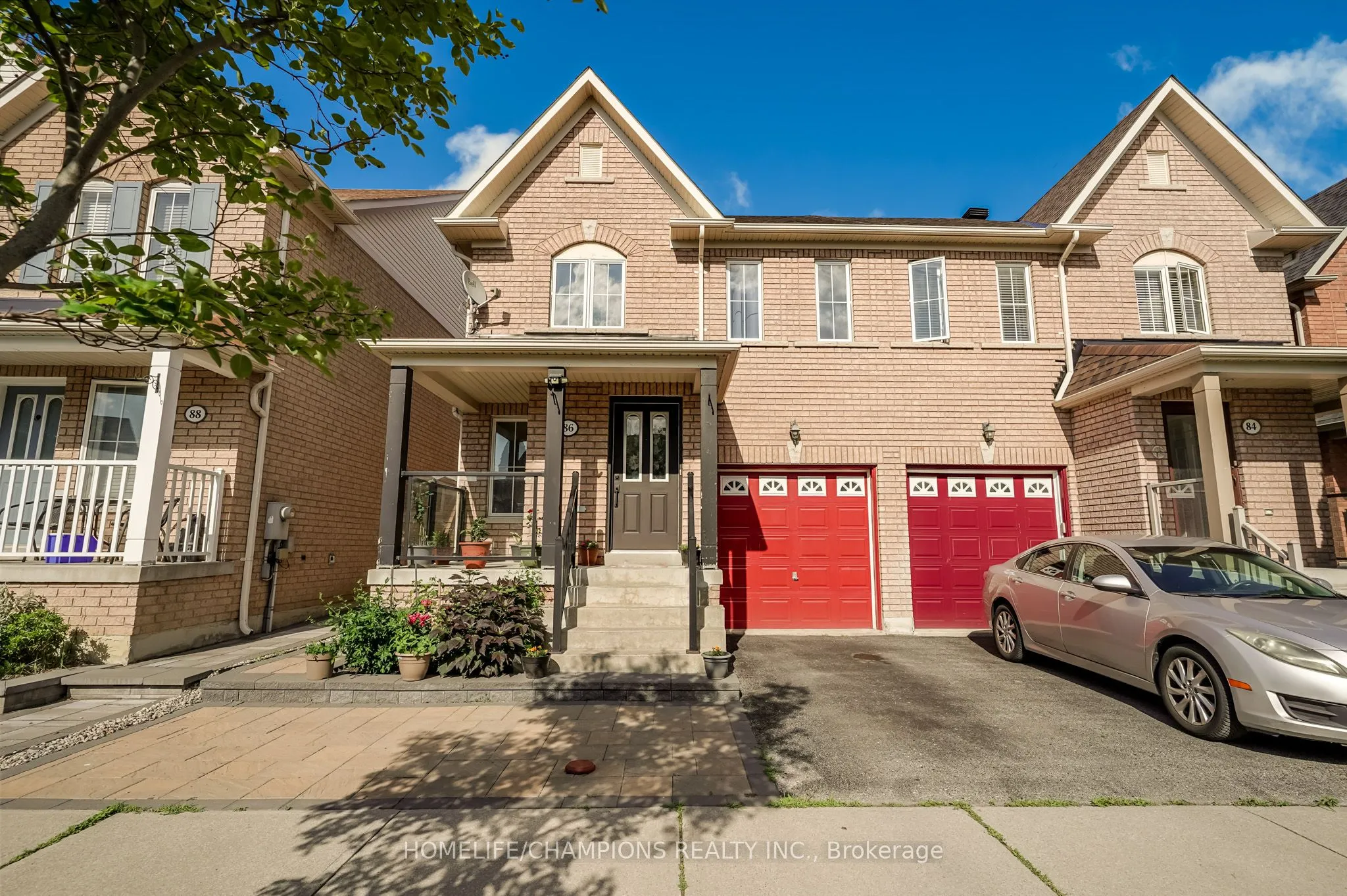 86 Carpendale Crescent, ON L1Z 2B3