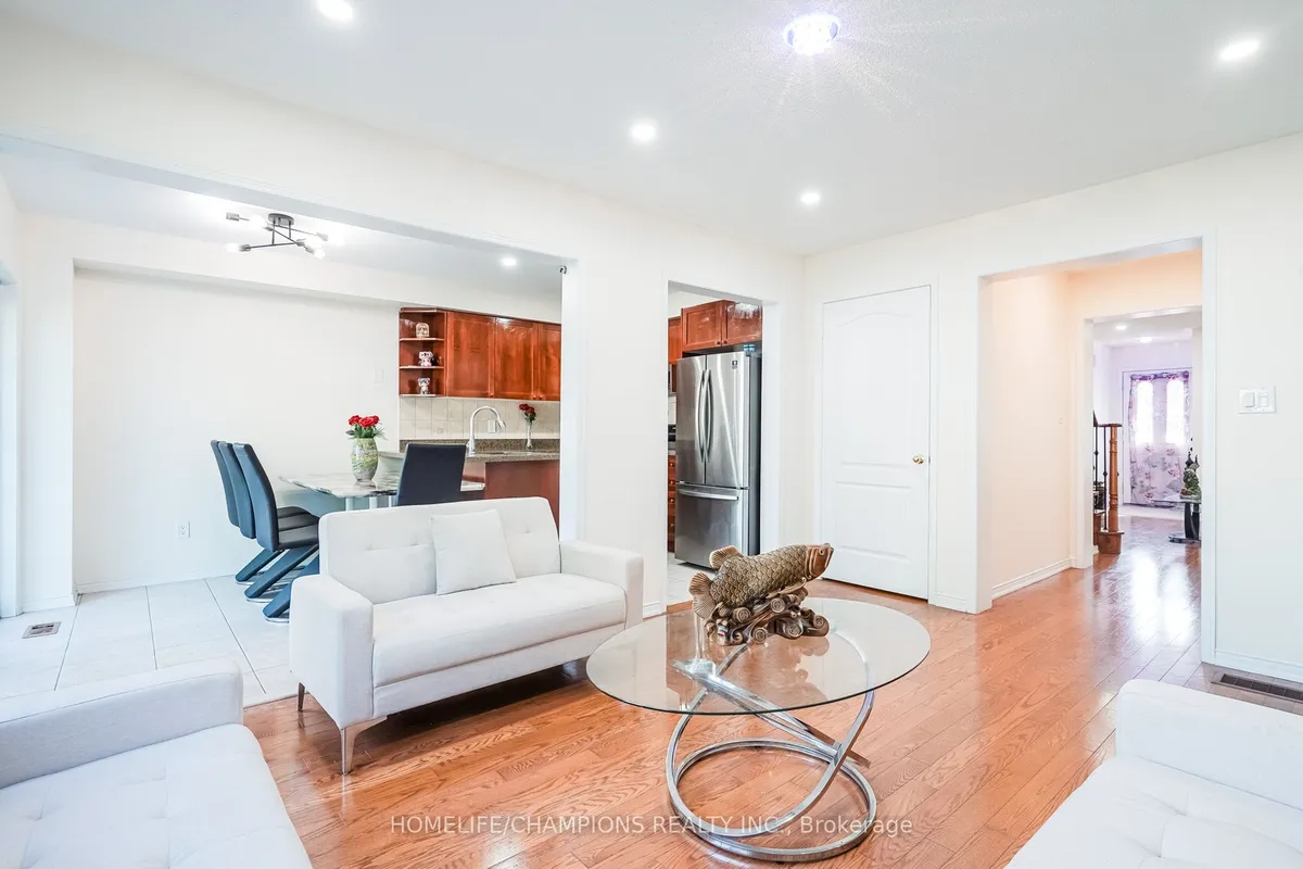 86 Carpendale Crescent, ON L1Z 2B3