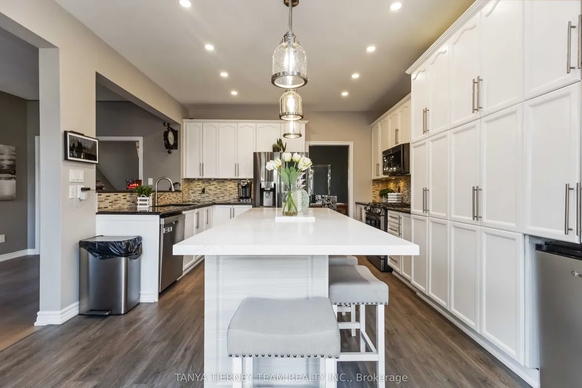 30 Holsted Road, ON L1M 2B9