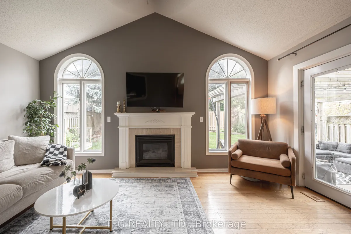 1213 Corsica Avenue, ON L1K 2J8