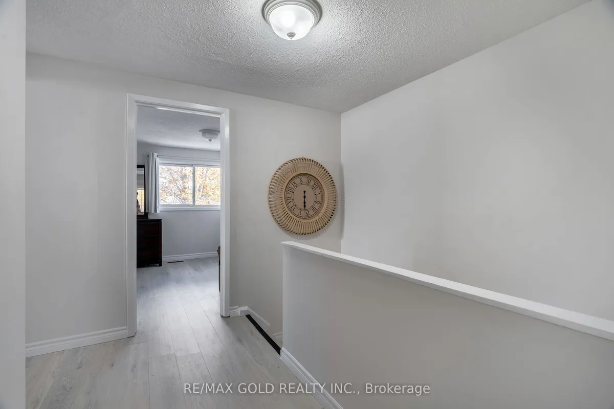 36 Guthrie Crescent, ON L1P 1A5