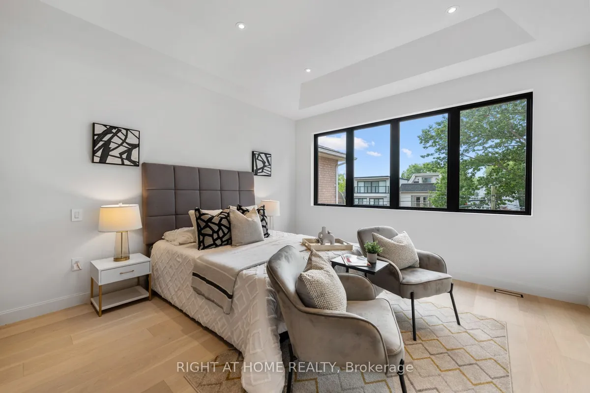 85 Holborne Avenue, ON M4C 2R3