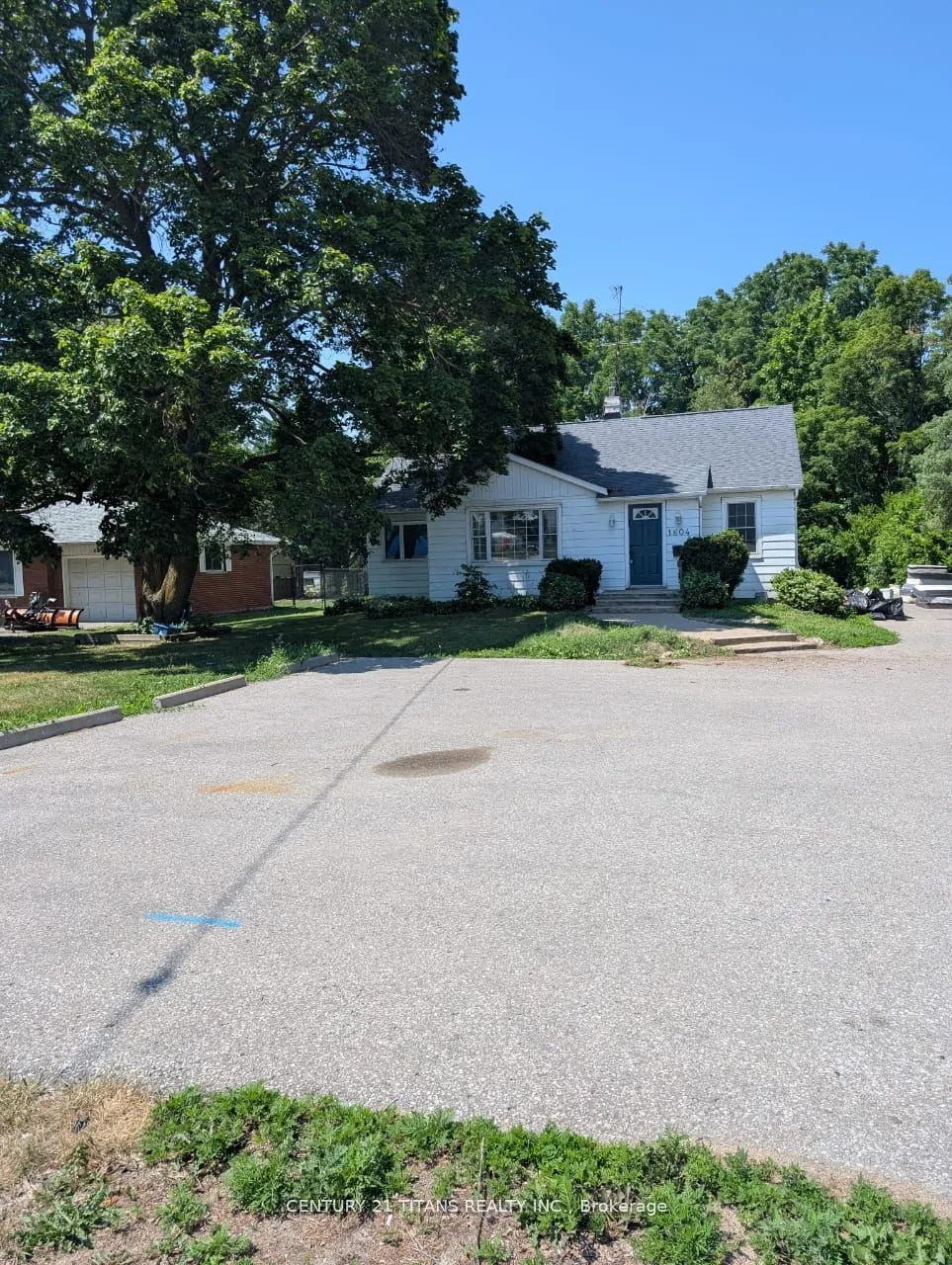 1604 Highway No. 2 Road, ON L1E 2R7