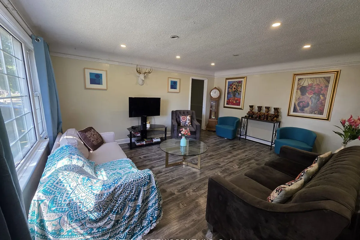 1604 Highway No. 2 Road, ON L1E 2R7