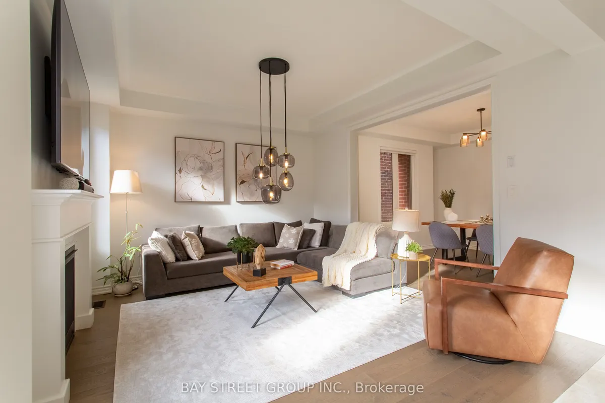 1409 Mockingbird Square, ON L1X 0N8