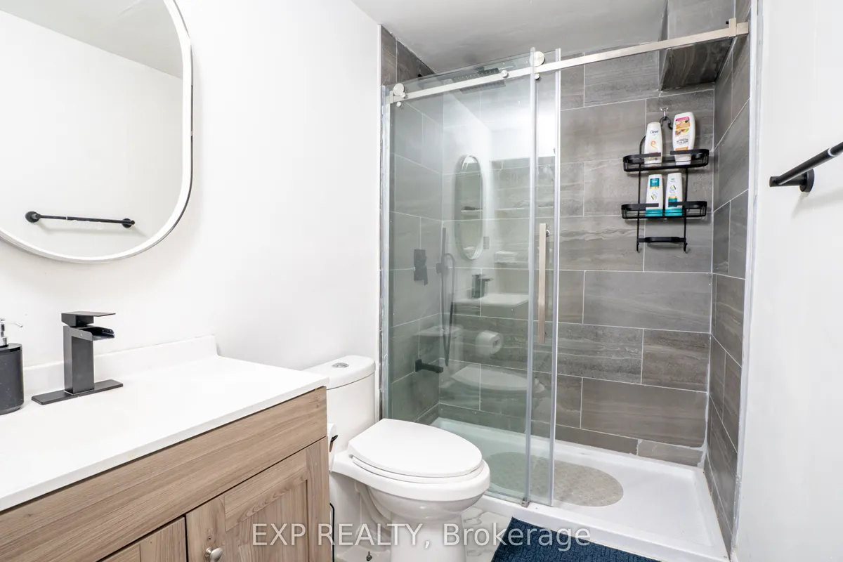 5 Rutherford Drive, ON L1B 1G7