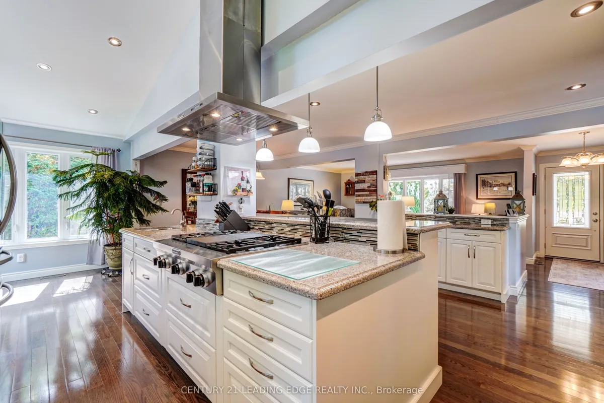 7 Dingley Court, ON L1S 6B5