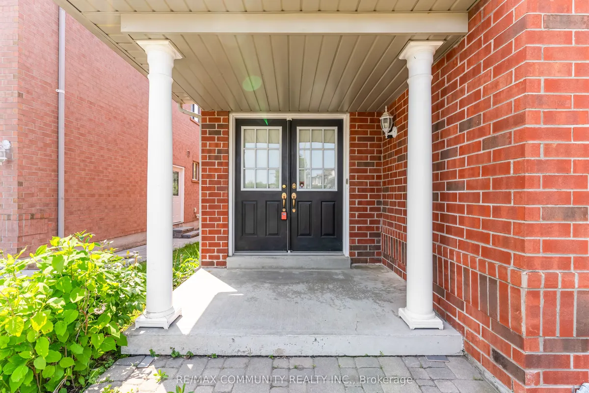 1081 Langford Street, ON L1K 2V9