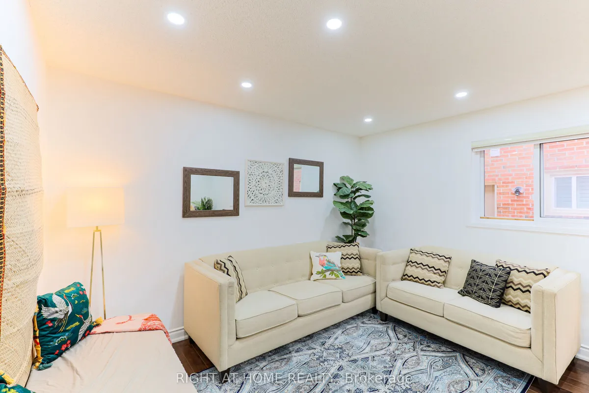 80 Deverell Street, ON L1R 1V9